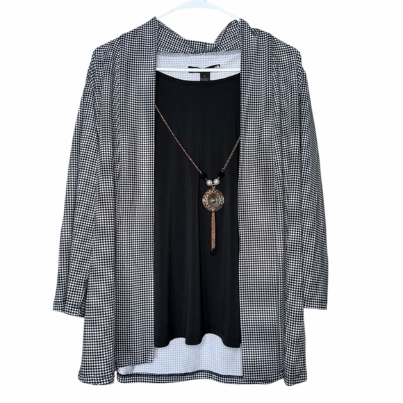 Emily Rose Tops - Emily Rose B&W Houndstooth Layered Tank & Cardigan Set w/ Necklace Size Large